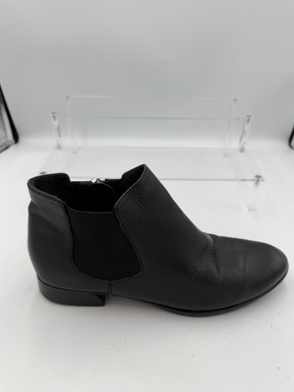 Munro Cate Boots Womens Size 8N Black Leather Ankle Zip Block Heel Booties